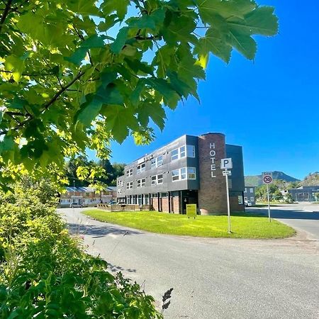 Marina Hotel Lofoten สโวลแวร์ ภายนอก รูปภาพ