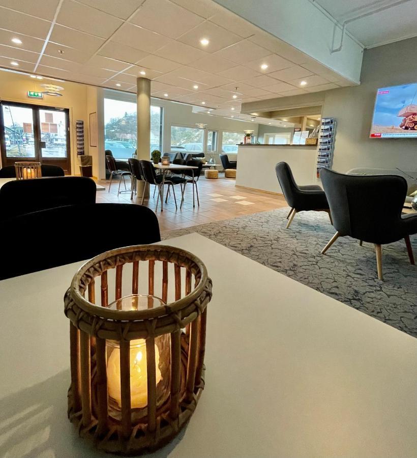 Marina Hotel Lofoten สโวลแวร์ ภายนอก รูปภาพ